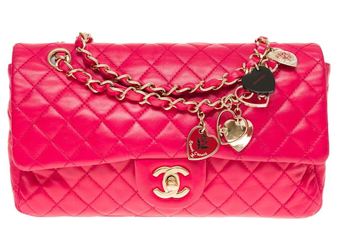 Timeless CHANEL CLASSIC FLAP BAG LIMITED SERIES VALENTINE HEARTS CROSSBODY  BAG IN RASPBERRY RED QUILTED LEATHER -1212591070 ref.855275 - Joli Closet