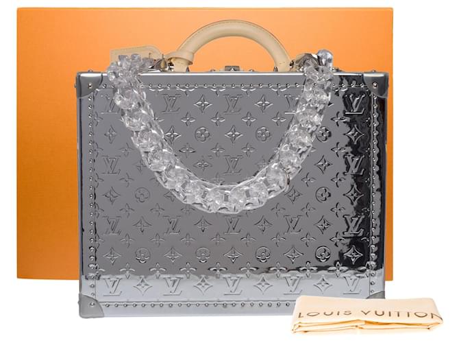 LOUIS VUITTON Cotteville Bag in Silver Leather - 100235 Silvery  ref.855319