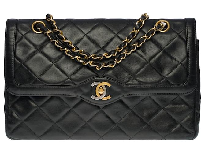 Timeless Chanel CLASSIC lined FLAP CROSSBODY BAG IN BLACK QUILTED LAMB LEATHER -100315  ref.855441