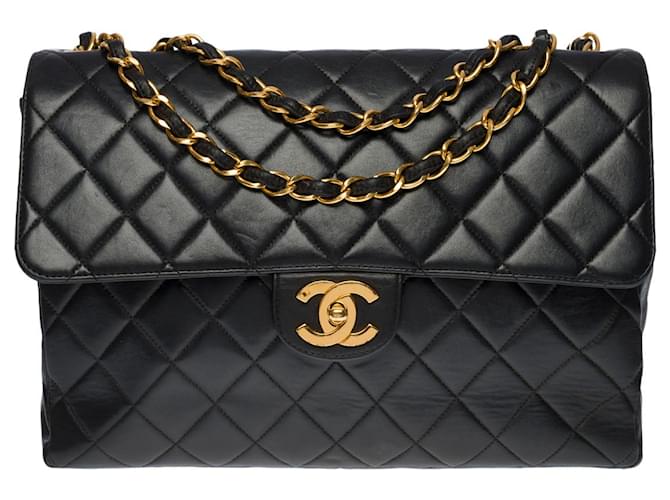 CHANEL TIMELESS MAXI JUMBO FLAP BAG CROSSBODY BAG IN BLACK QUILTED LEATHER100351  ref.855552