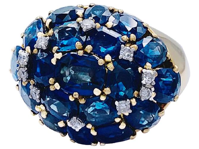 inconnue Sapphire and diamond yellow gold ring.  ref.857564
