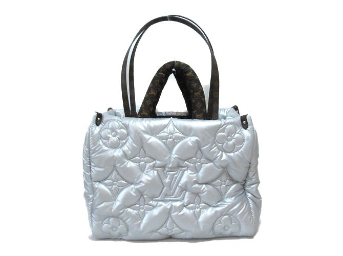 Louis Vuitton Oreiller géant Monogram OnTheGo GM M21053 Argenté