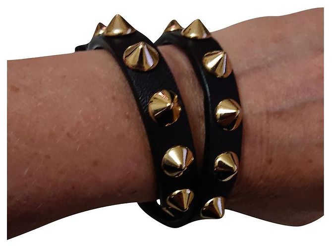 Pulseira Givenchy de couro preto