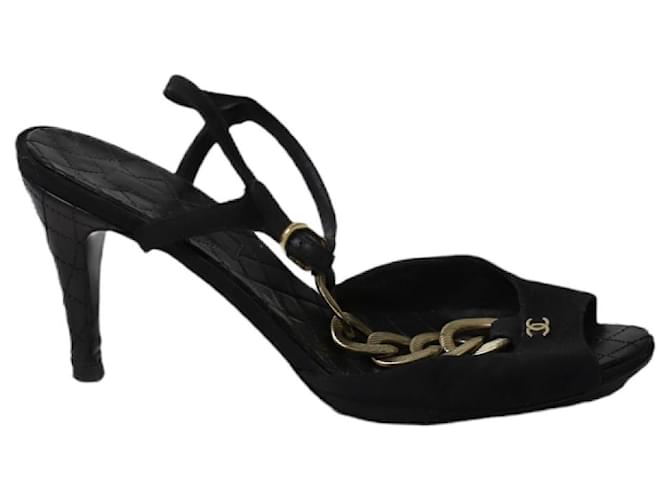 Classique Sandales matelassées Chanel avec chaîne dorée en cuir noir  ref.862278
