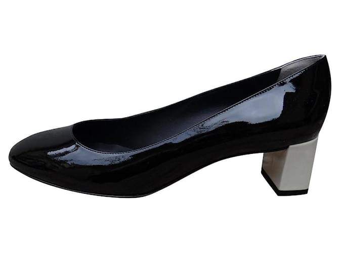Fendi Heels Black Eggshell Patent leather  ref.862540