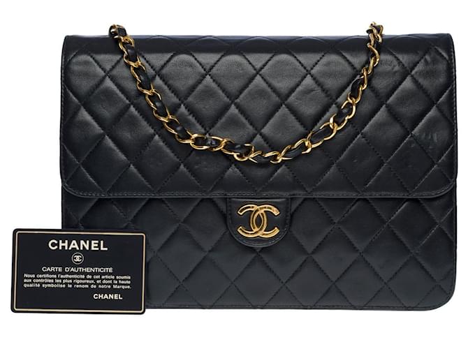 Timeless Chanel bolso de hombro clásico en piel acolchada negra -101152 Negro Cuero  ref.863792
