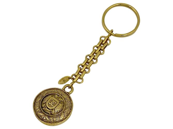 Chanel Gold Key Holder CC Keyring Bag Charm Round Chain Gold hardware  Gold-plated ref.868229 - Joli Closet