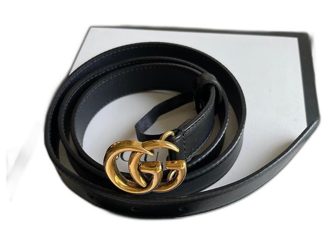 Marmont Cinto Gucci com fivela GG em couro preto