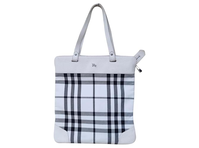 Burberry Handbags Cream Cloth ref.869505 - Joli Closet
