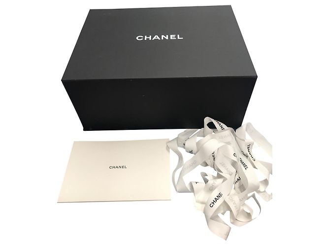 Scatola Chanel per borsetta Nero