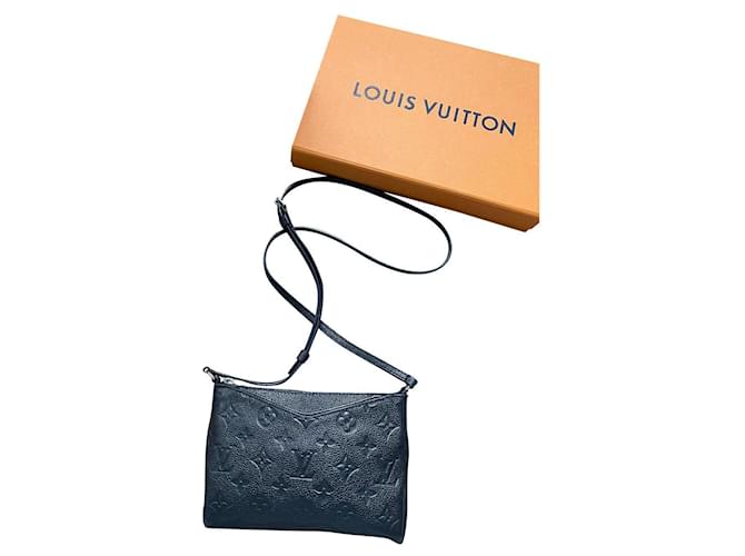 Louis Vuitton Pallas Negro Cuero  ref.870354