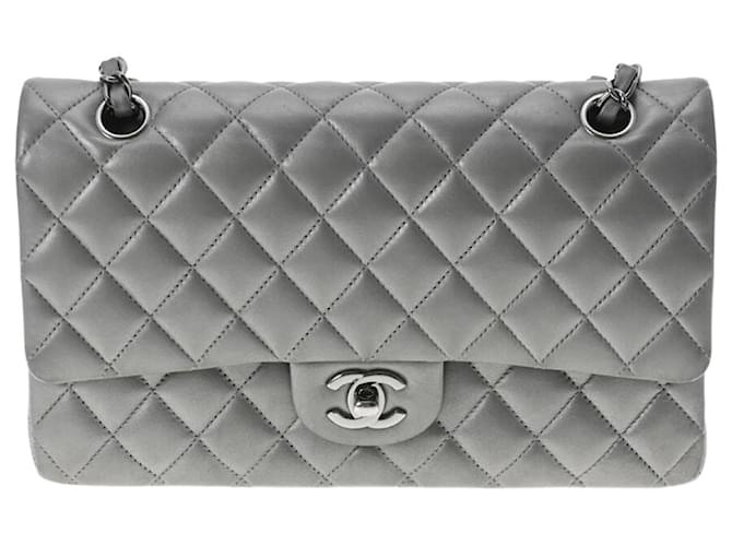 Chanel Timeless Silvery Leather  ref.873214