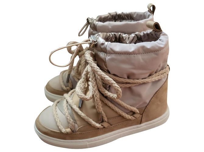 Botas Inuikii Beige de Caucho