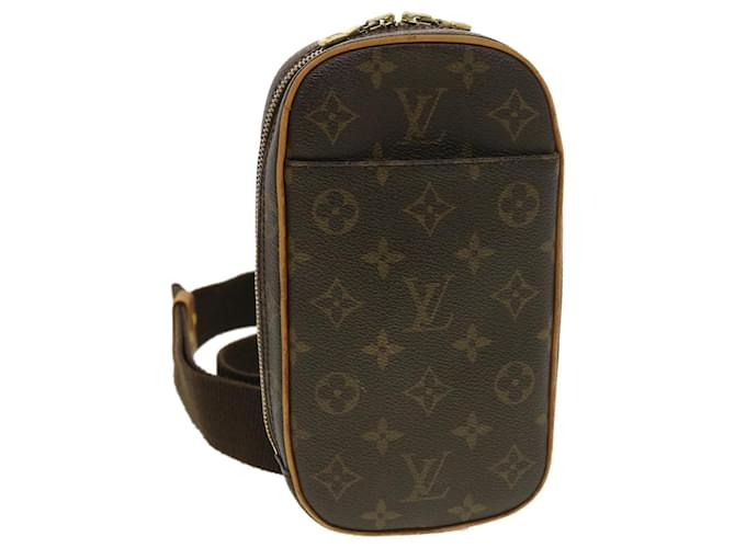 Louis-Vuitton-Monogram-Pochette-Gange-Crossbody-Bag-M51870