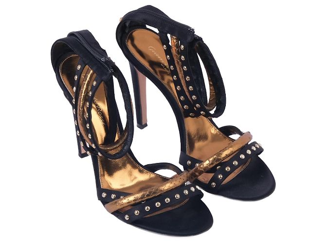 GIANVITO ROSSI  Tacchi EU 38 Tessuto Nero