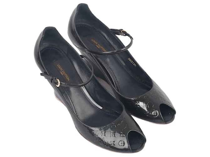 LOUIS VUITTON  Sandals T.EU 38 Patent leather Green  ref.877705
