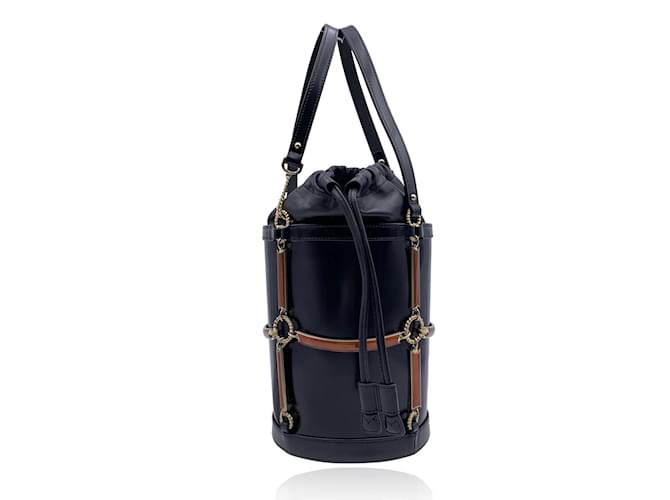 Gucci Black Leather Enamel Cage Round Bucket Bag Tote Handbag  ref.878699