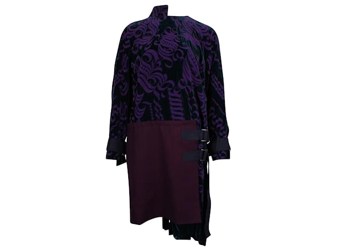 Sacai Robe droite à bretelles et manches longues en rayonne imprimée violette Fibre de cellulose  ref.879002
