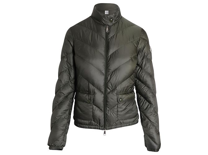 Steppjacke von Moncler aus olivgrünem Polyamid