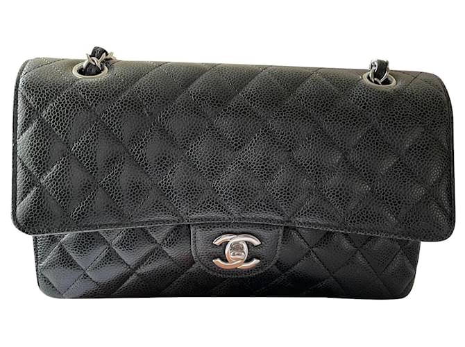 Timeless Chanel Handbags Black Leather  ref.881229