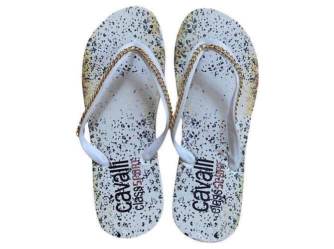 Autre Marque White Rubber Flip Flops Size 38