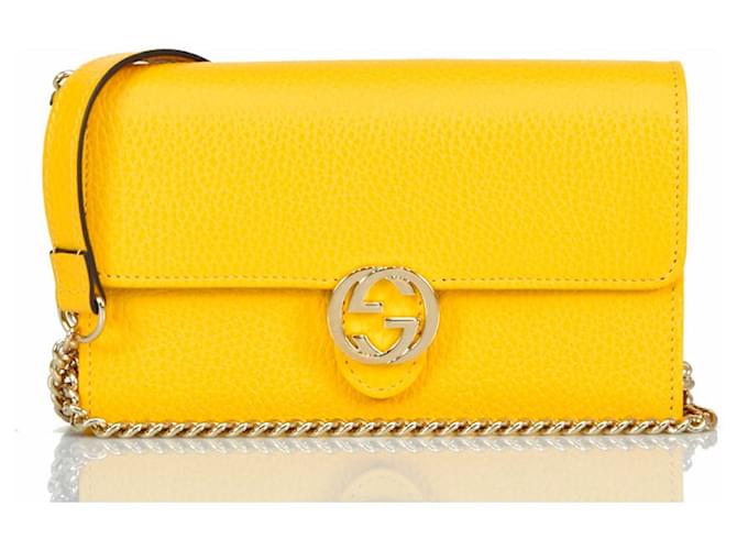 Gucci Shoulder bag Yellow Leather  ref.881754