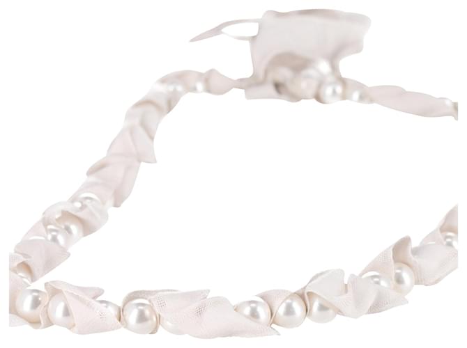 Lanvin-Perlen- und Bandhalskette aus cremefarbenen Perlen Weiß Roh  ref.882409