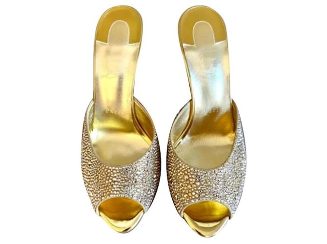 Christian Louboutin Me Dolly Golden Leather  ref.883196