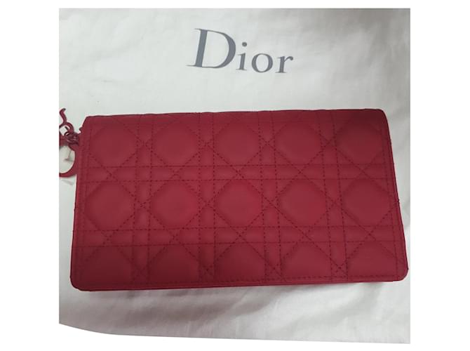 Christian Dior Lady dior Cuir Rouge  ref.884466