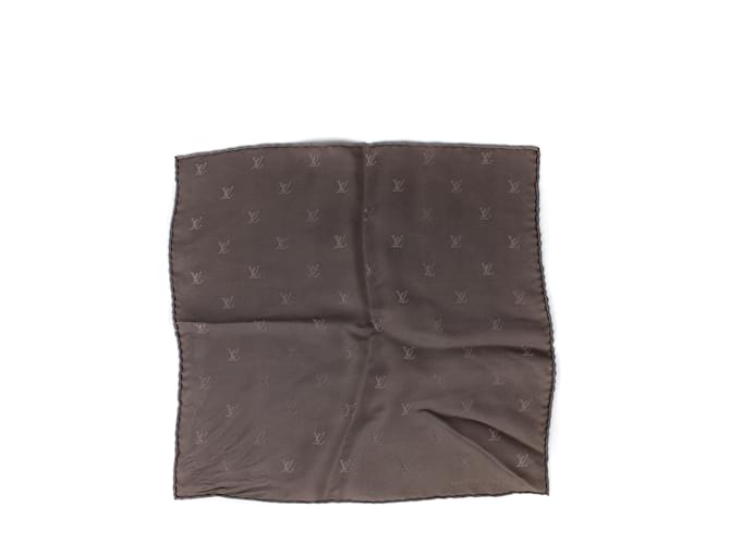 LOUIS VUITTON  Silk handkerchief T.  silk Brown  ref.885451