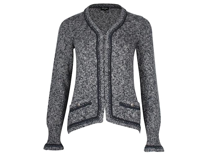 Chanel Cardigan in Navy and Gray Cashmere Blue Navy blue Wool  ref.887508