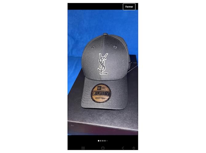 Yves Saint Laurent Hats Beanies Black Cloth  ref.887841