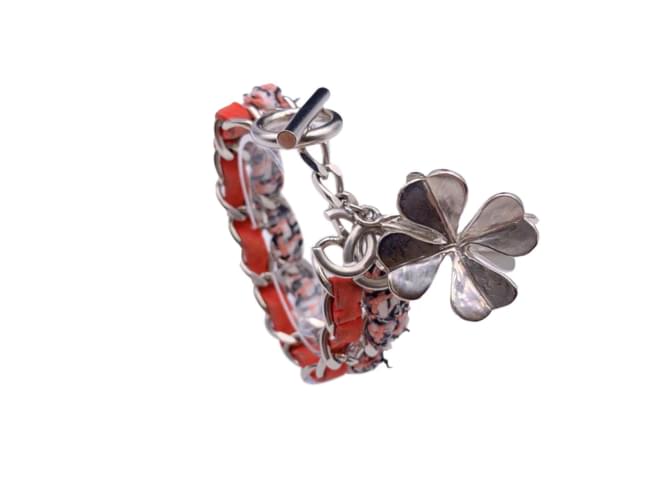 Chanel Kleeblatt-Charme-Armband aus orangefarbenem Wildleder und rosa Tweed Silber Metall  ref.889252