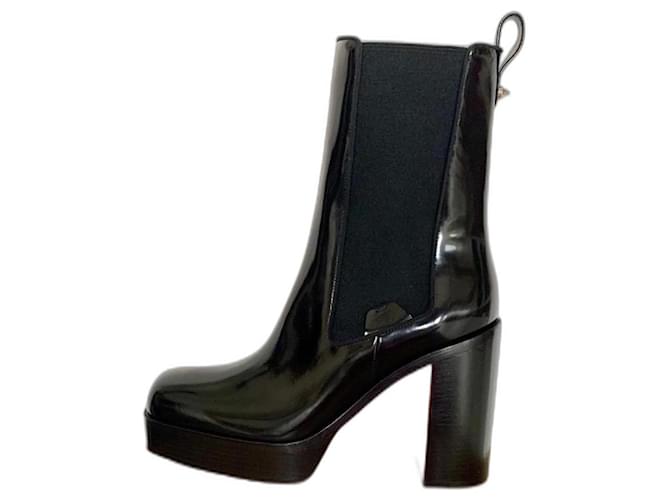 Christian Louboutin Chelsea boots Black Leather  ref.889866