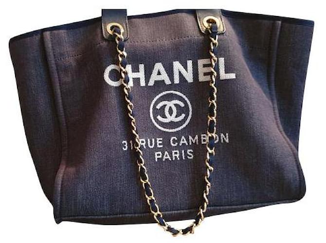 Bolso tote vaquero mediano Chanel Deauville azul oscuro. Pantalones vaqueros  ref.889020
