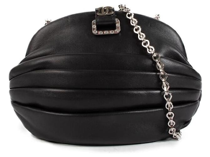 Chanel Handbags Black Leather  ref.891490
