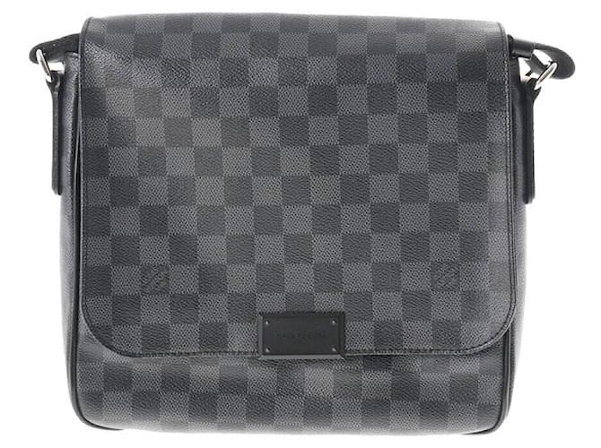 Louis Vuitton District Black Cloth  ref.892125