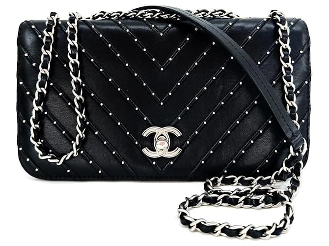 Chanel Handbags Black Leather  ref.892365