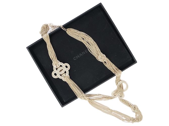 Timeless CHANEL Collares largos Metal Dorado