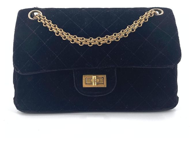 Chanel 2.55 Handtasche aus schwarzem Samt