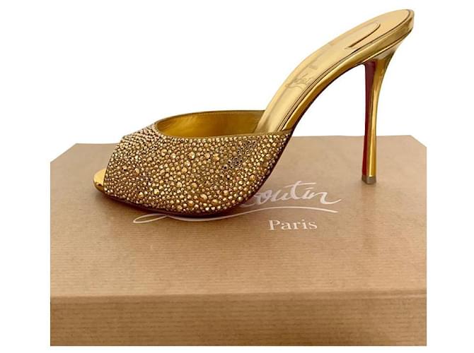 Christian Louboutin me dolly Golden Leather  ref.892782
