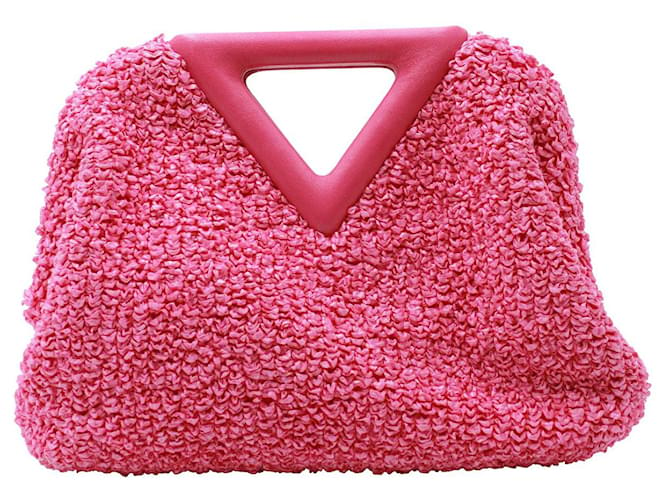 Bottega Veneta Small Point Bolso de hombro acolchado en piel de cordero rosa Cuero  ref.893591