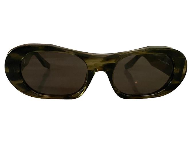 Trussardi neue Sonnenbrille Dunkelgrün