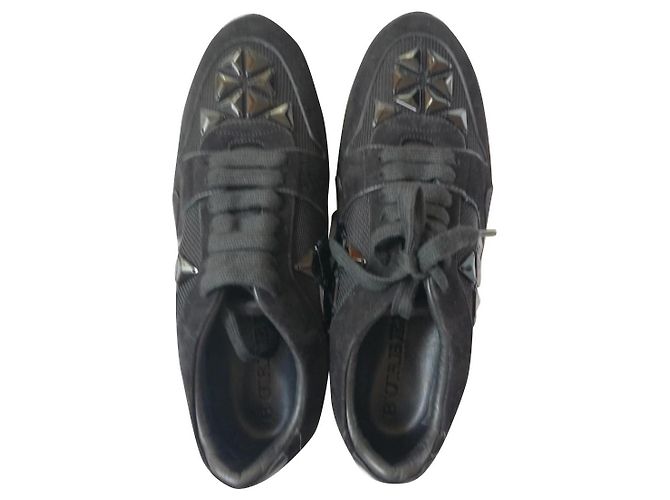 Sneaker Burberry in velluto nero