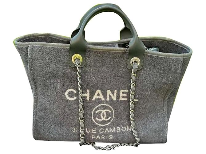 Bolso tote de lona Chanel Deauville Gris Lienzo  ref.895642