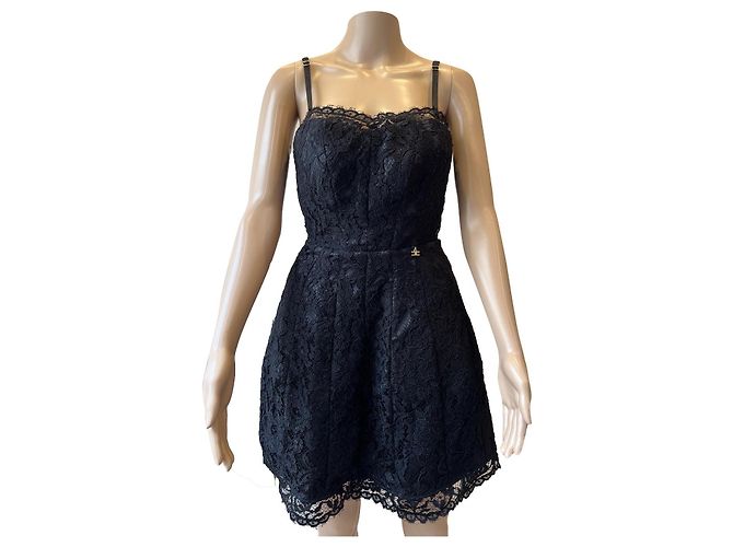 Vestido de encaje negro Elisabetta Franchi