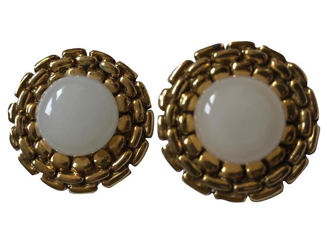 Boucles d'oreilles Chanel Or et Perle Bijouterie dorée