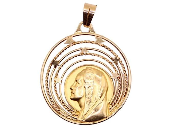 Autre Marque Medal pendant Veiled Virgin under a starry sky in yellow gold 18 carats Gold hardware  ref.897795