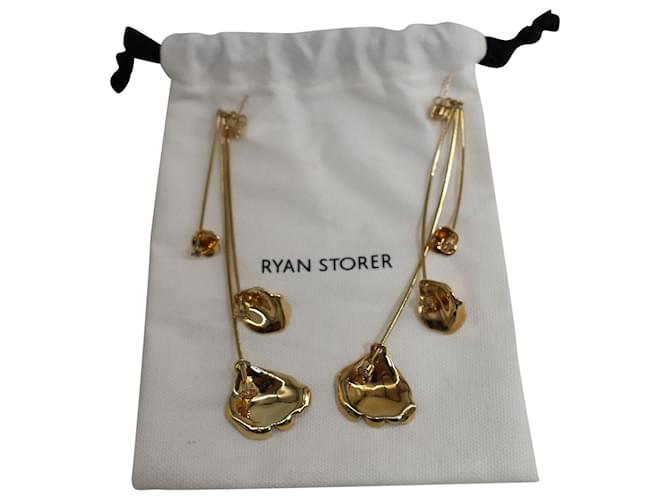 Autre Marque Brinco folheado a ouro Ryan Storer Flores Muertas em metal dourado  ref.898287