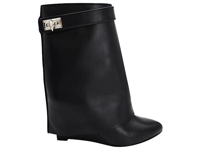 Givenchy Shark Lock Boots in Black Leather  ref.898339
